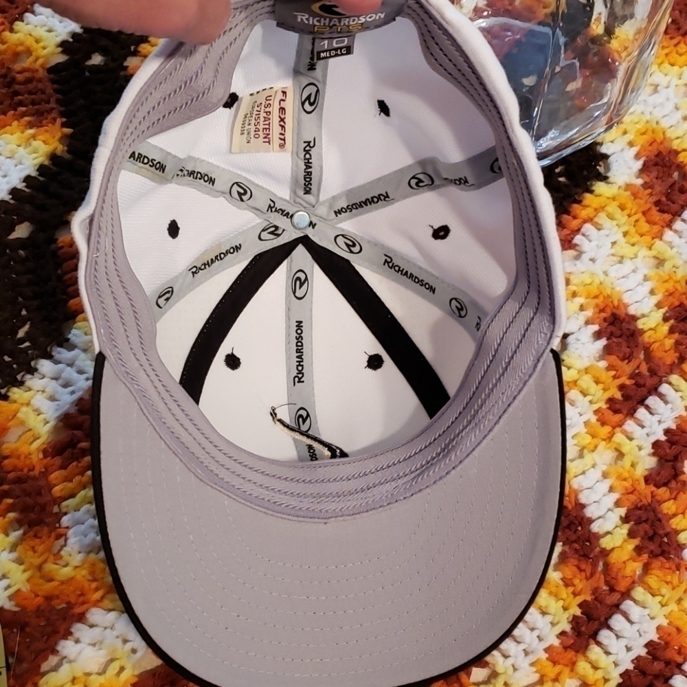 RICHARDSON PTS Flexfit Golf Hat Blk & Wht EUC 10 - Picture 4 of 9